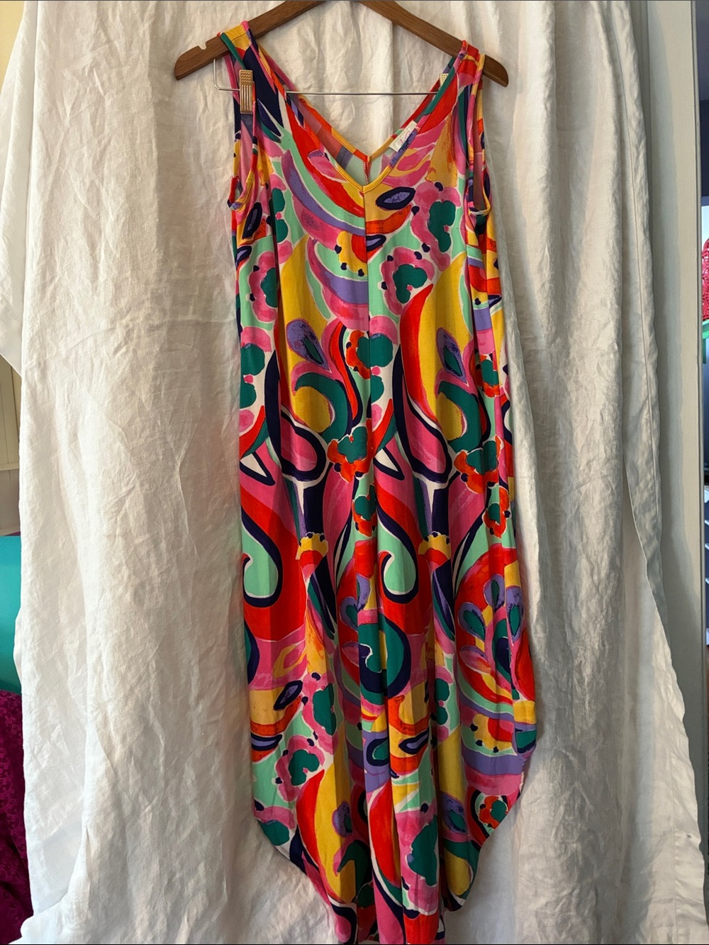 Vibrant Multicolor Sleeveless v-neck jumpsuit